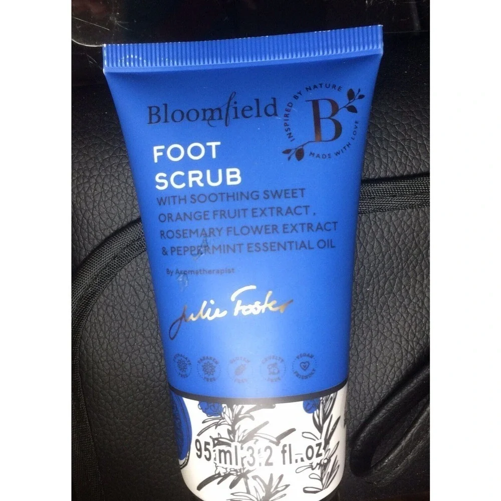 Bloomfield Foot Scrub Soothing Herbal Fruit Extracts & Essential Oils New